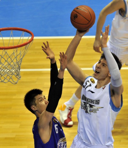 与之相对的 与之相对的